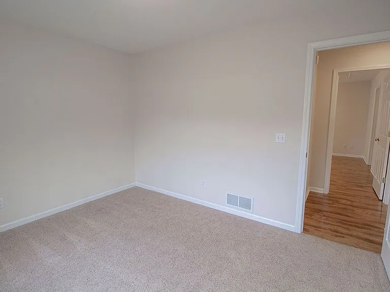 1920 Harmony St — Photo 23