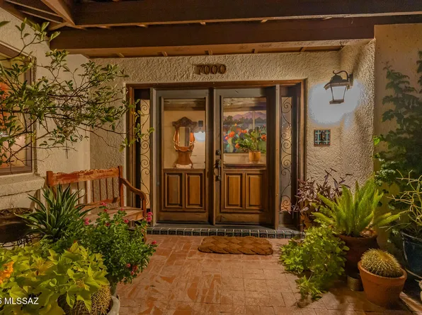 7000 N Paloma Dr, Tucson, AZ 85704