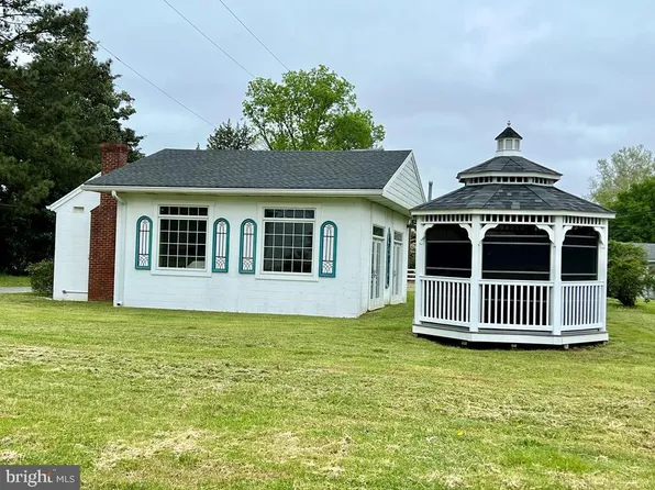 71 Back St, Heathsville, VA 22473