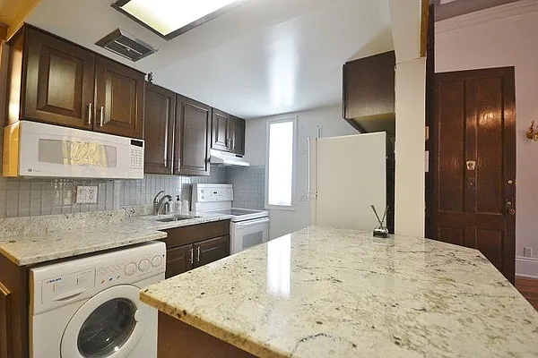 Rented by Bold New York | media 52