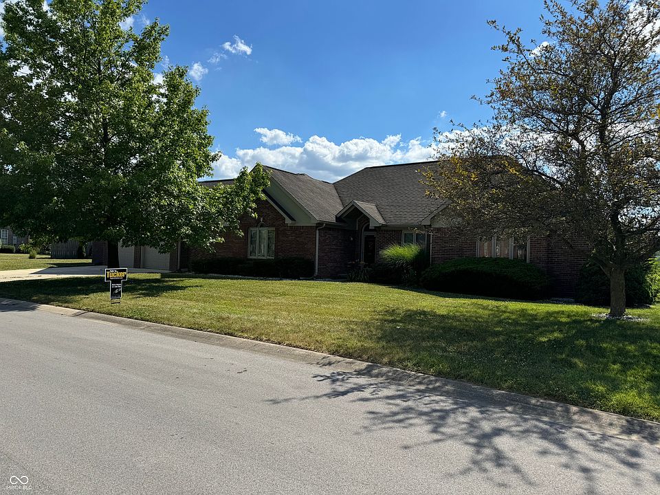1st image of 1060 Foxford Dr
