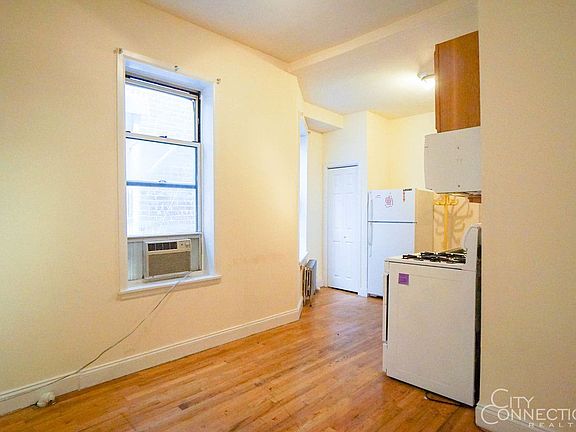 5th image of 202 1st Ave APT 19