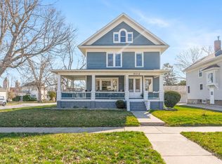 904 Franklin St, Cedar Falls, IA 50613