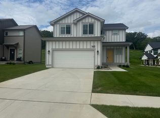 1461 S Kings Grove Ave, West Des Moines, IA 50266