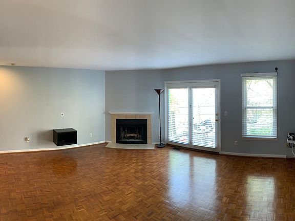 5th image of 2119 Fulton Ave Unit E
