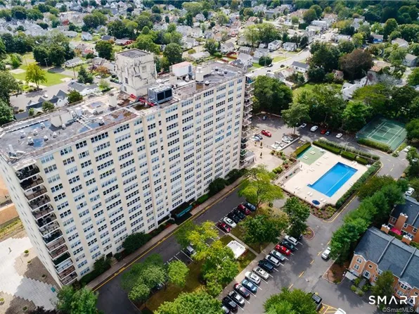 2625 Park Avenue #14J, Bridgeport, CT 06604