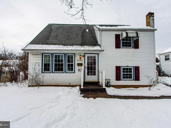 43 N Robarts Dr, Phoenixville, PA 19460