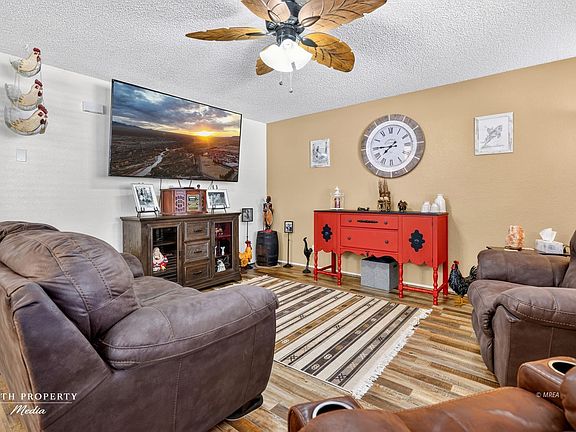 5th image of 417 Mesa Blvd Unit 101