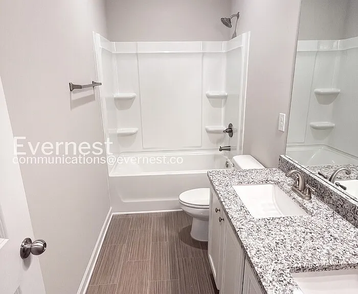 137 Culver St — Photo 22