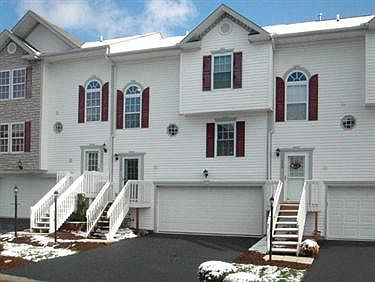 1st image of 133 Manor View Dr