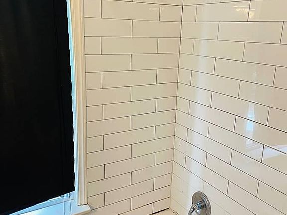 3rd image of 18 S Terrace Ave #3