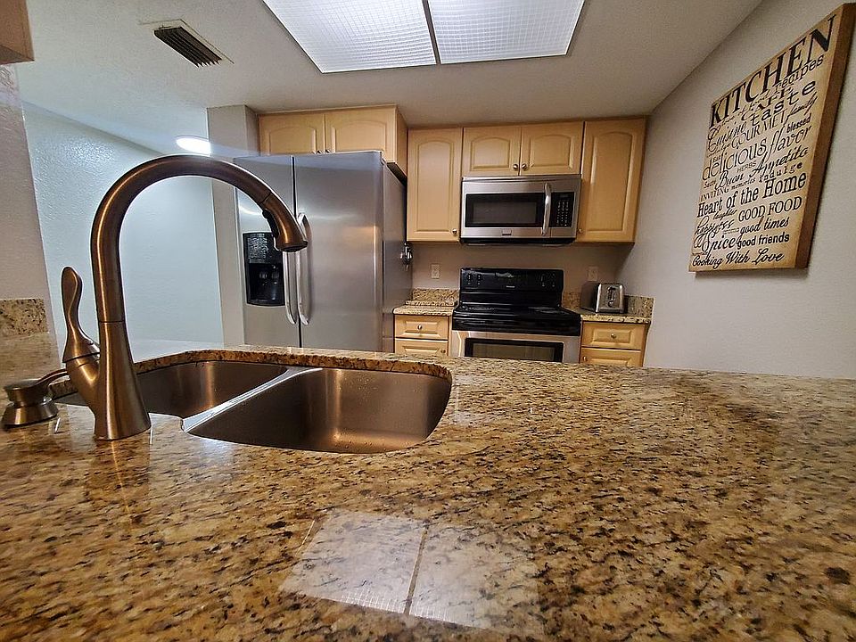 1st image of 4008 Oakview Dr #K-5