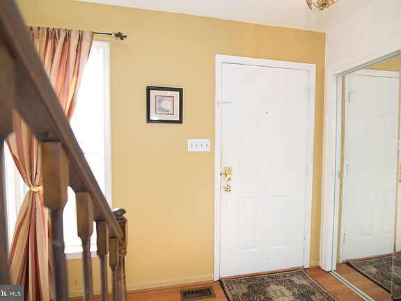 3rd image of 16215 Sunny Knoll Dr