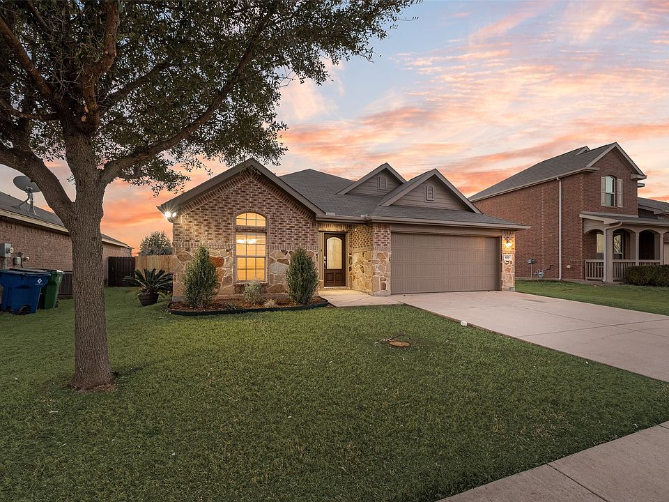 1st image of 620 S Heights Dr