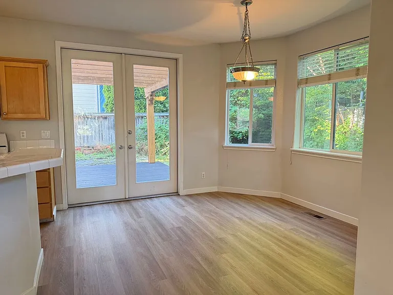 184 SW 105th Ter — Photo 19