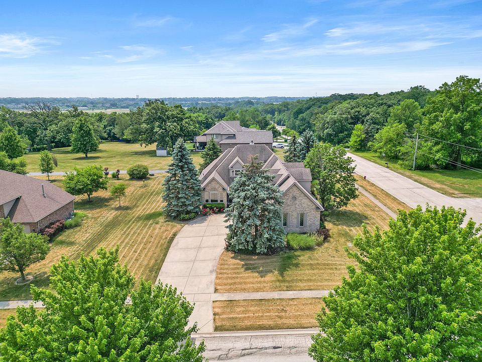 1st image of 610 Gibbons Dr