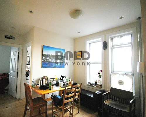 Rented by Bold New York | media 22