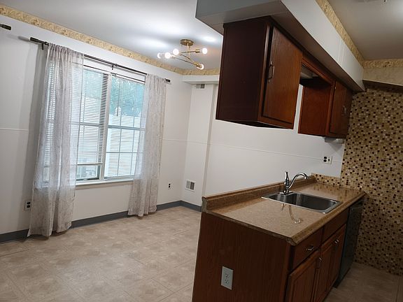 5th image of 8531 Cratin Pl