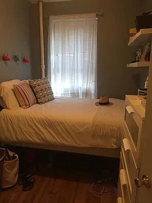 Rented by Salon Realty Corp | media 7