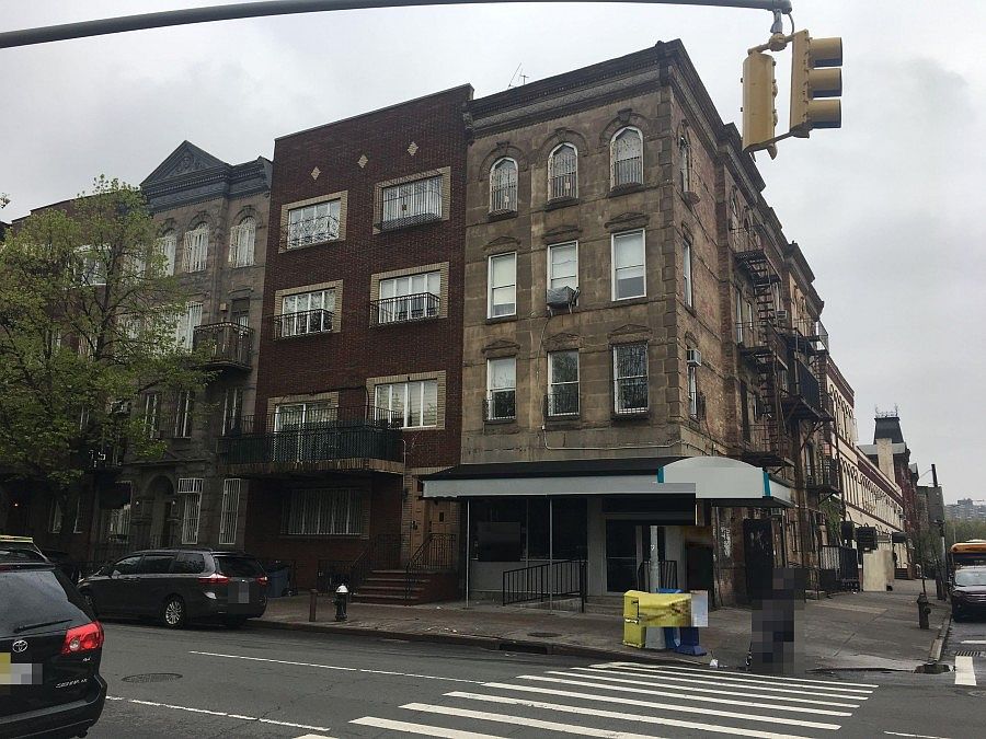 2nd image of 677 Bedford Ave #D