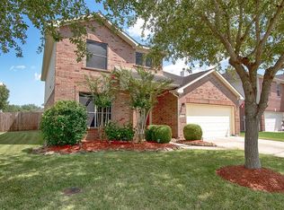 2116 Goldfinch Ln, League City, TX 77573