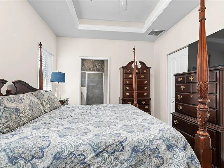 7916 SW 80th Dr — Photo 20