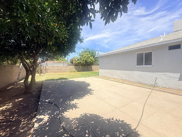 4641 N Fresno St — Photo 17