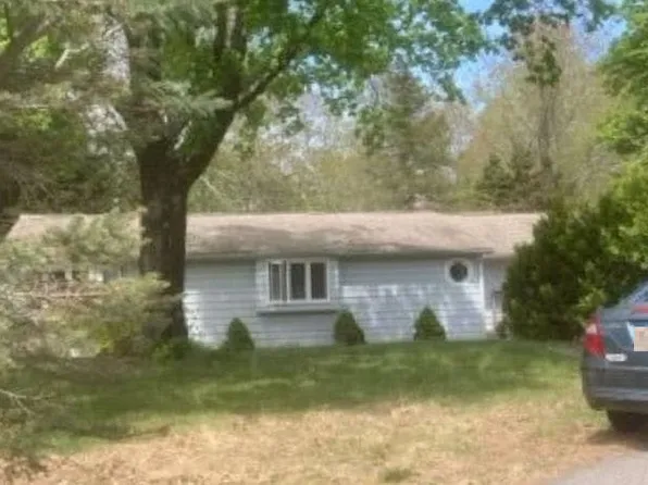 60 Bokum Rd, Old Saybrook, CT 06475