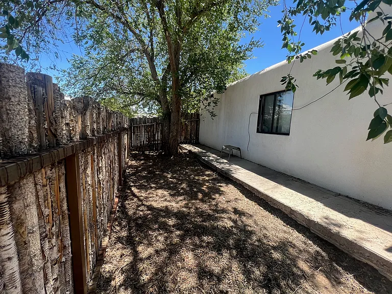 1304 Rufina Ln #B6 — Photo 9