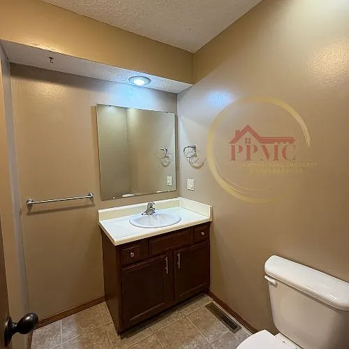 914 N Walnut Ave — Photo 12
