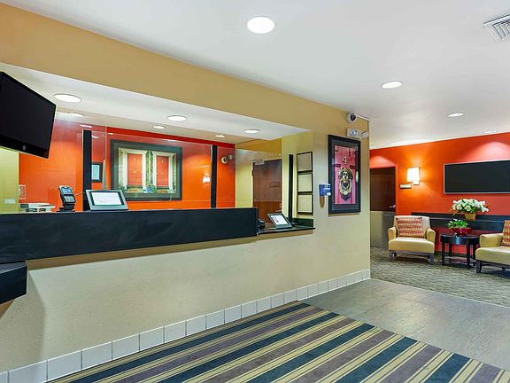 Lobby and Guest Check-in