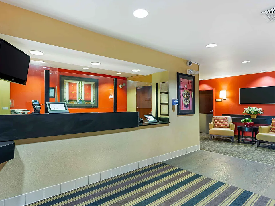 Lobby and Guest Check-in