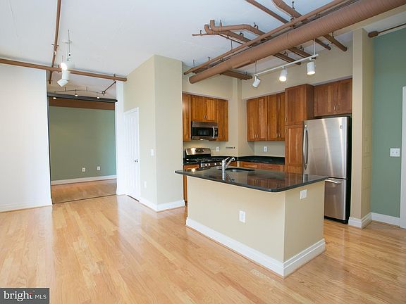 3rd image of 4490 Market Commons Dr Unit 313