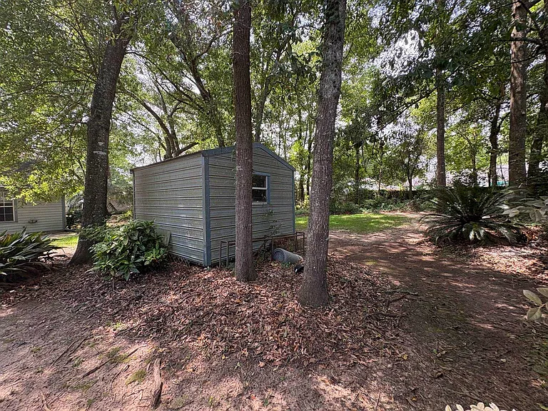 460 Merlin Ct — Photo 30