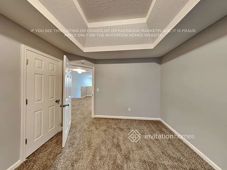 6950 Foxmoor Way — Photo 18