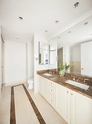 Sold by Sotheby's International Realty | media 5