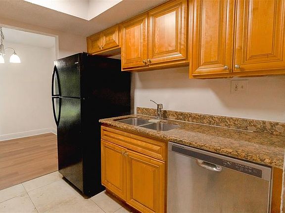 3rd image of 4809 S Texas Ave #4809C