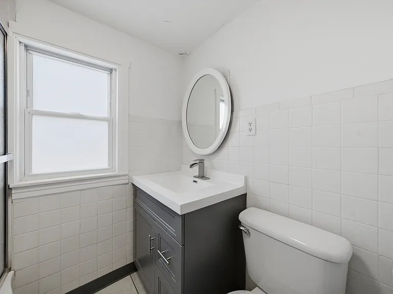 1908 S 58th Ave #2 — Photo 8