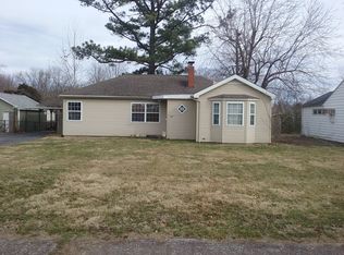 417 Charlotte Rd, Marion, IL 62959