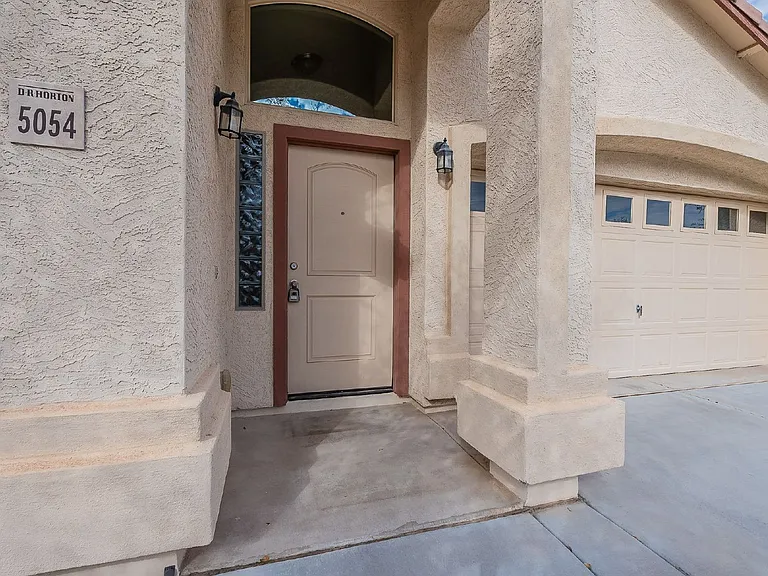 5054 S 235th Dr — Photo 4