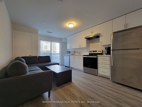 4th image of 3401 Ridgeway Dr E #304