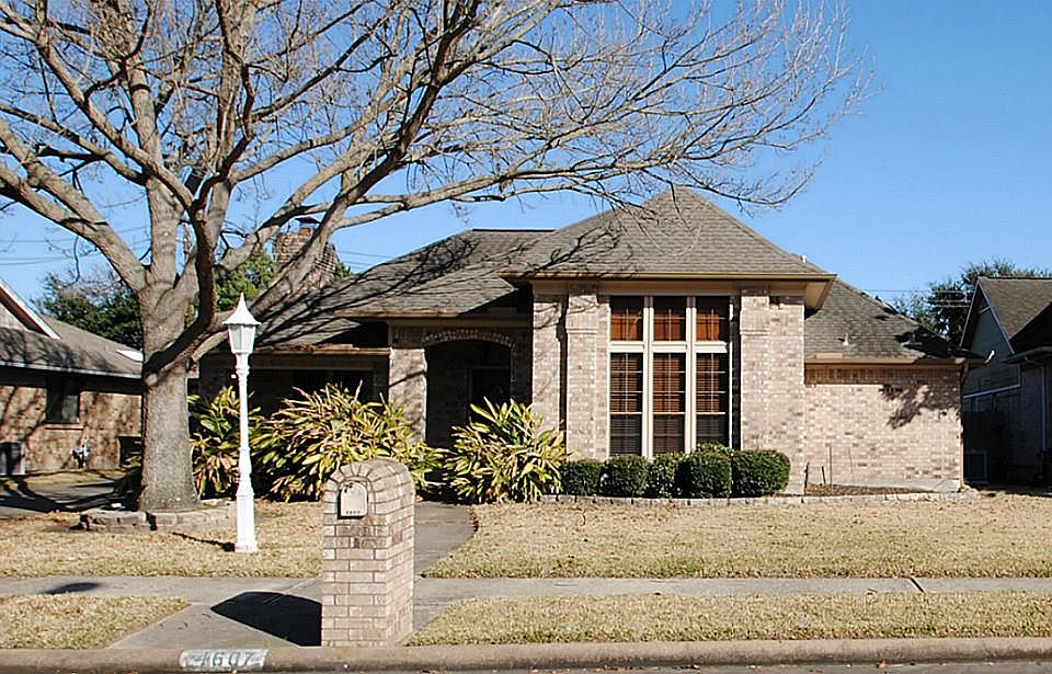 1st image of 4607 Oakmont Cir