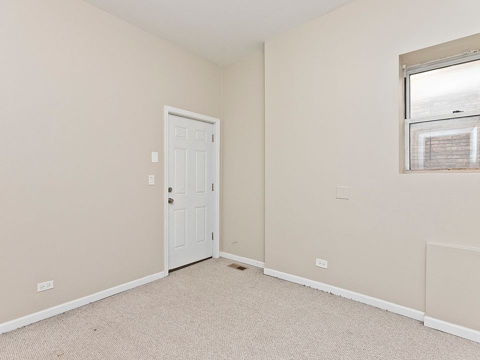 Unit #1F bedroom