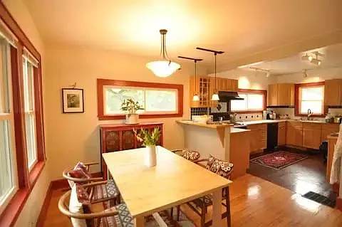 3 bed, 1178 sqft, $2,600 — Photo 3