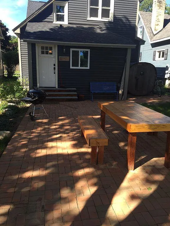 3 bed, 1650 sqft, $4,750 — Photo 2