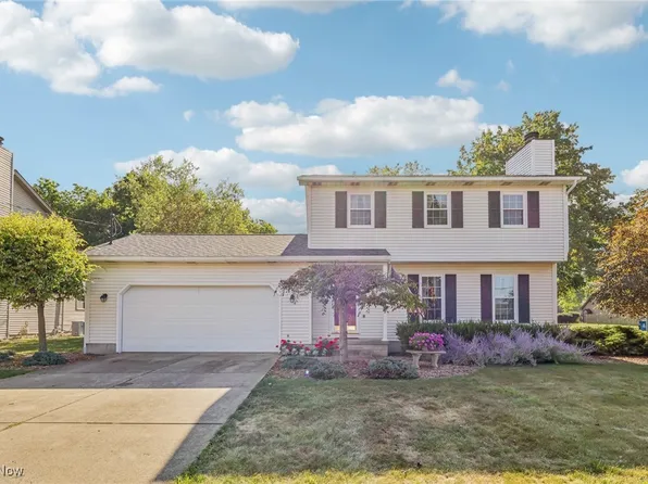 8529 Hilltop Dr, Poland, OH 44514