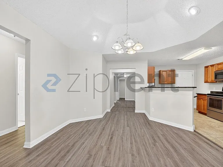 6117 Ivy Glen Dr — Photo 13