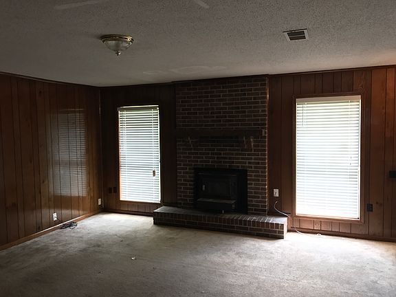 2nd image of 7275 Hollorn Ln