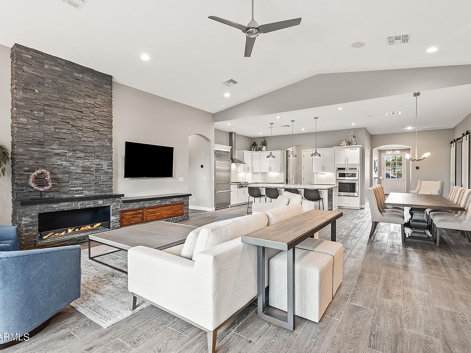 1st image of 3428 E CLARENDON Avenue