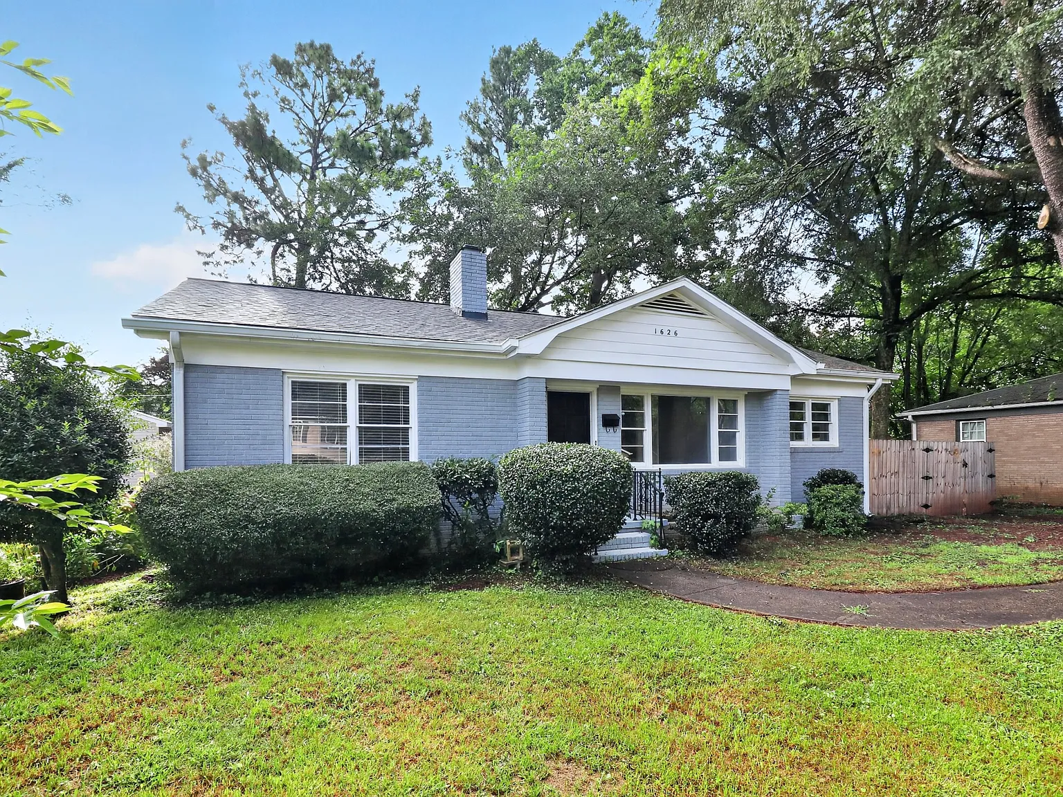 3 bed, 1240 sqft, $1,995 — Photo 4